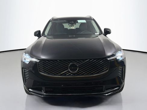 New 2026 Volvo XC90 T8 Plus w/ Protection Package Premier AWD/4WD image 2
