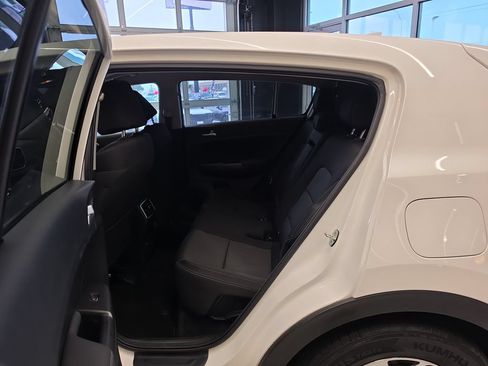 Certified 2022 Kia Sportage LX FWD image 32