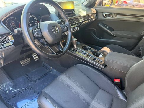 Used 2023 Honda Civic Sport image 19