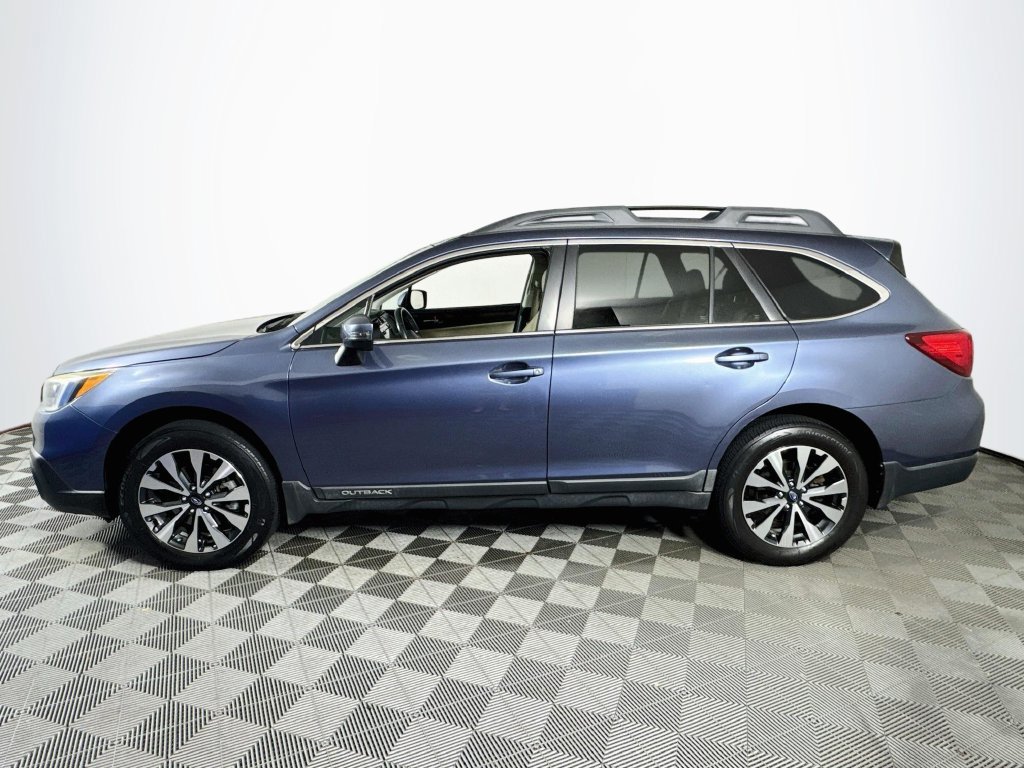 Used 2015 Subaru Outback 2.5i Limited AWD/4WD image 4