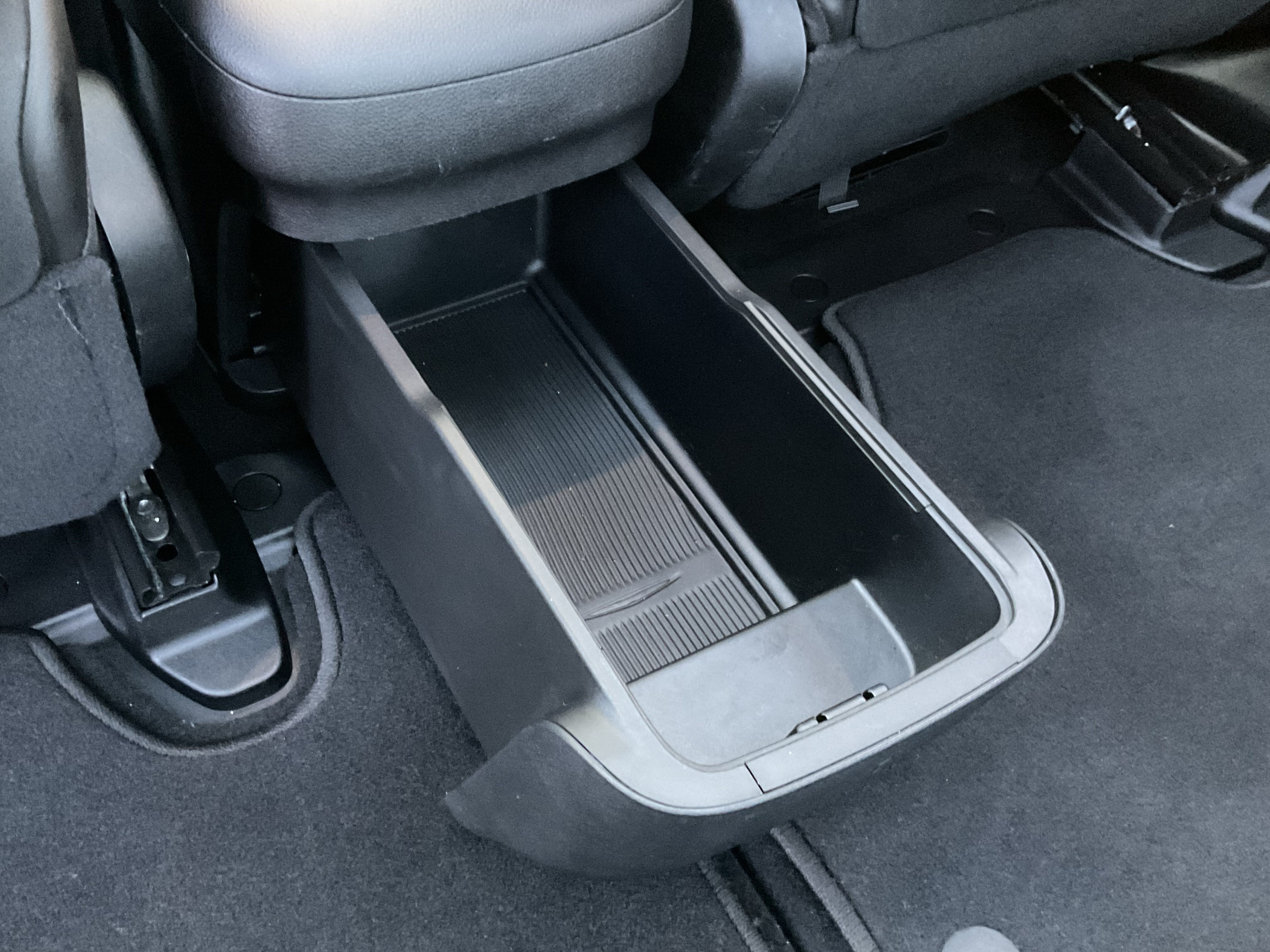 Used 2025 Chrysler Pacifica Limited FWD image 38