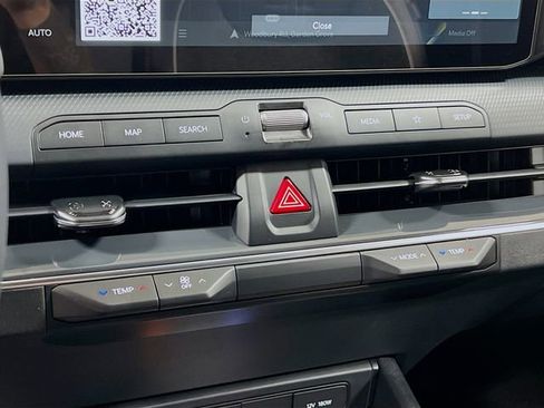 New 2025 Kia K4 GT-Line image 16