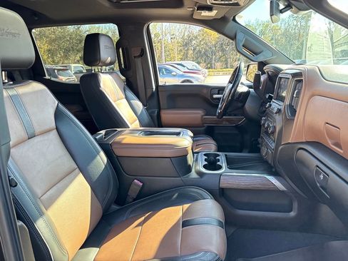 Used 2019 Chevrolet Silverado 1500 High Country w/ Safety Package II image 28