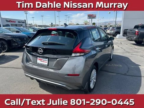 Used 2024 Nissan Leaf S FWD image 11