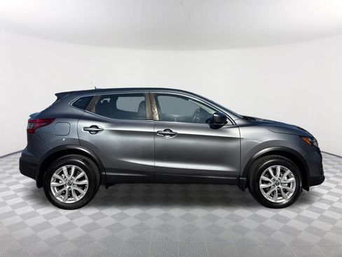 Used 2021 Nissan Rogue Sport S FWD image 3