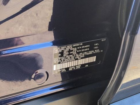 Certified 2021 Toyota Venza LE w/ Carpet Mat Package (TMS) image 30