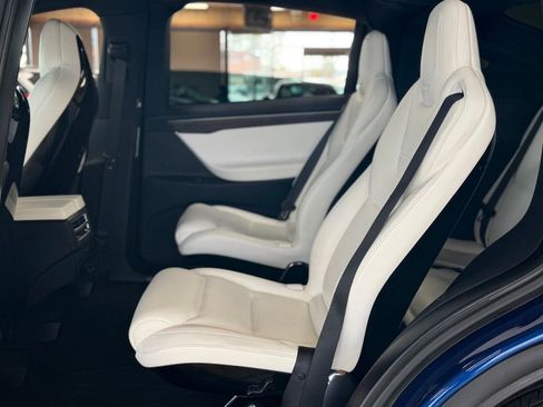 Used 2016 Tesla Model X 90D AWD/4WD image 14