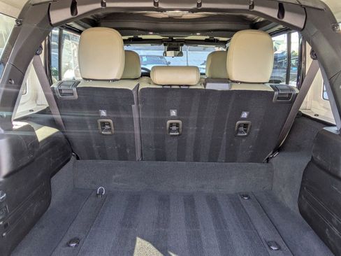 Used 2024 Jeep Wrangler Sport S w/ LED Headlamp & Fog Lamp Group image 8