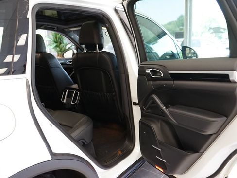 Used 2014 Porsche Cayenne S AWD/4WD image 51