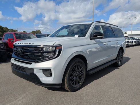 New 2026 Ford Expedition Max Platinum w/ Stealth Appearance Package image 8