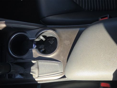 Used 2021 Toyota Camry SE image 20