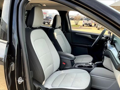 Used 2024 Ford Escape Active image 9