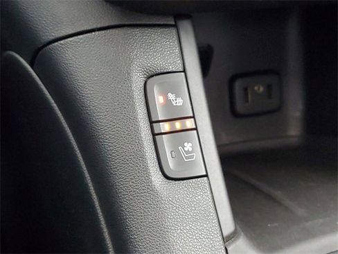 Used 2017 GMC Acadia Denali w/ Technology Package image 30