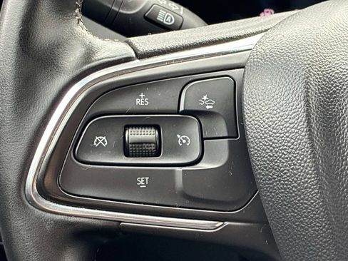 Used 2024 Buick Encore GX Sport Touring FWD image 25
