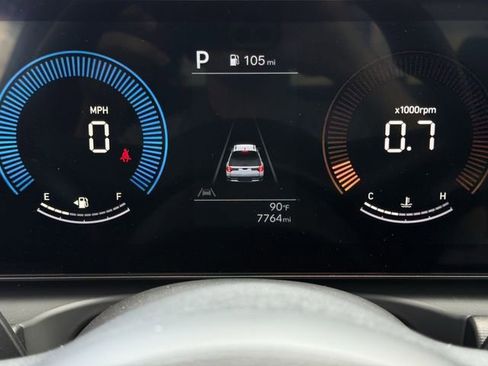 Used 2025 Hyundai Santa Cruz SEL FWD image 12