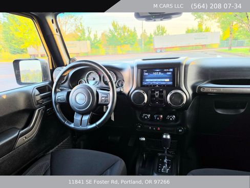 Used 2013 Jeep Wrangler Unlimited Sport AWD/4WD image 11