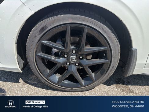 Used 2024 Honda Civic Sport image 11