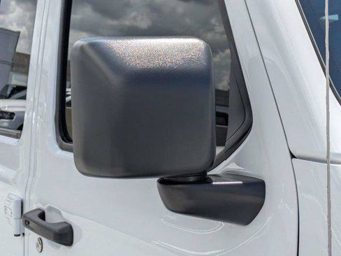 Certified 2022 Jeep Gladiator Mojave w/ LED Lighting Group AWD/4WD image 11