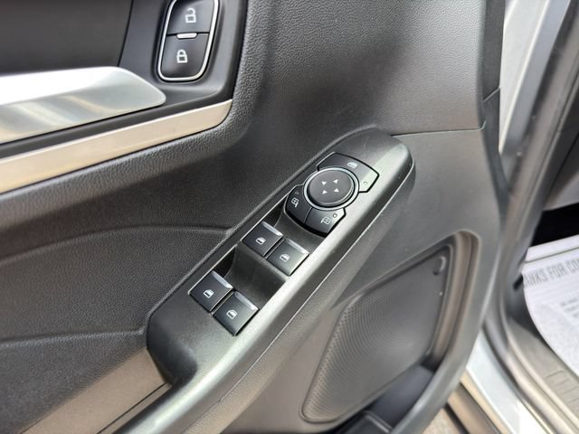 Used 2021 Ford Escape SE FWD image 18