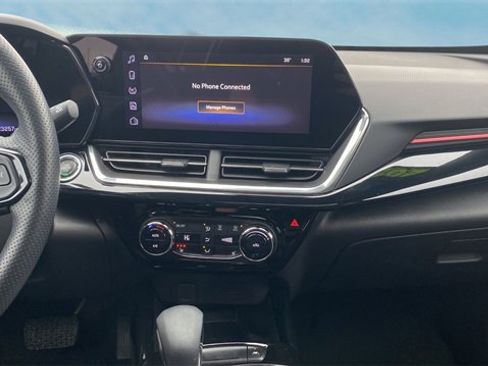 Used 2024 Chevrolet Trax RS w/ Sunroof Package image 10