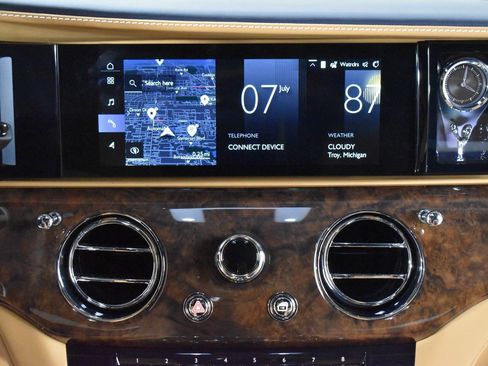 Certified 2025 Rolls-Royce Ghost AWD/4WD image 16
