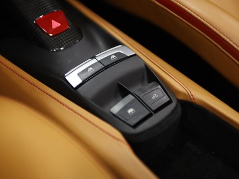 Used 2019 Ferrari 488 Spider RWD image 29