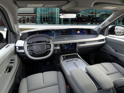New 2025 Lincoln Navigator L Reserve image 9