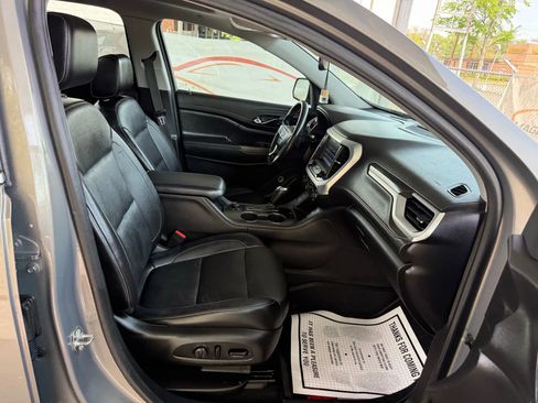 Used 2019 GMC Acadia SLT w/ LPO, Floor Liner Package image 27