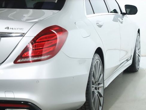 Used 2016 Mercedes-Benz S 550 4MATIC Sedan image 46