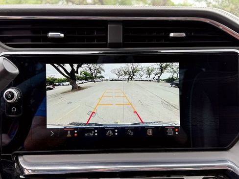 Used 2025 GMC Sierra 2500 Denali Ultimate AWD/4WD image 16