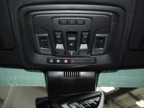 Used 2024 Chevrolet Silverado 1500 High Country w/ High Country Premium Package AWD/4WD image 49