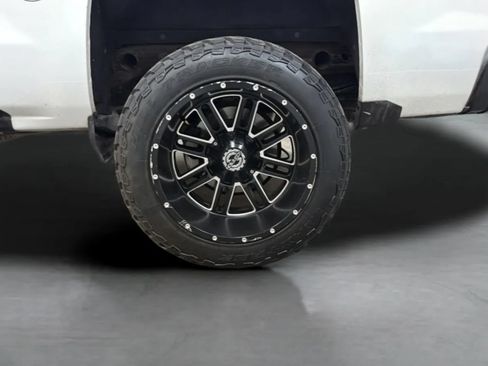 Used 2017 Chevrolet Silverado 1500 LT w/ All Star Edition AWD/4WD image 26