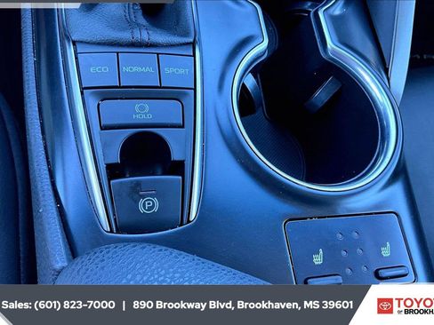 Used 2020 Toyota Camry XSE FWD image 22