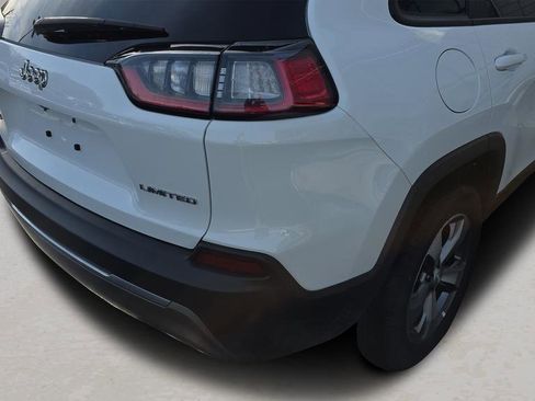 Used 2022 Jeep Cherokee Limited image 11