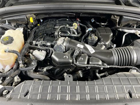 Used 2023 Jeep Grand Cherokee Limited image 29