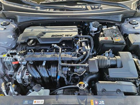 Used 2024 Hyundai Elantra Limited FWD image 24