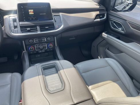 Used 2022 Chevrolet Tahoe LT RWD image 15