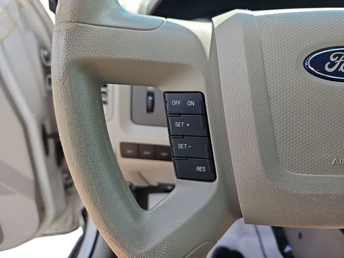 Used 2012 Ford Escape XLS FWD image 18