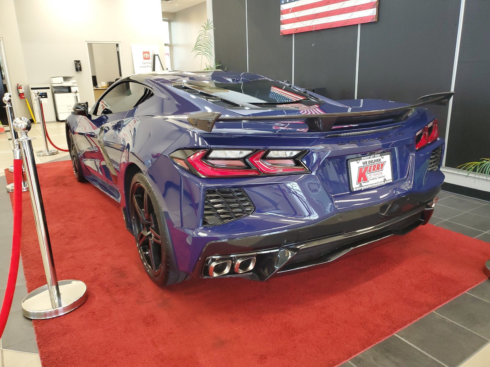 Used 2025 Chevrolet Corvette Stingray Premium Cpe RWD image 3