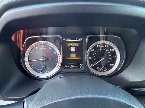 Used 2018 Nissan Titan SV AWD/4WD image 21