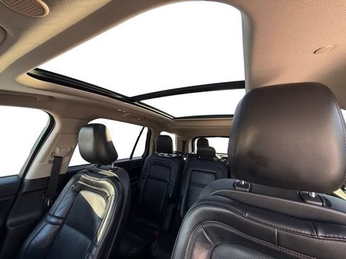 Used 2021 Lincoln Aviator Grand Touring w/ Class IV Trailer Tow Package AWD/4WD image 25