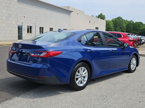 Used 2025 Toyota Camry LE w/ Convenience Package FWD image 6