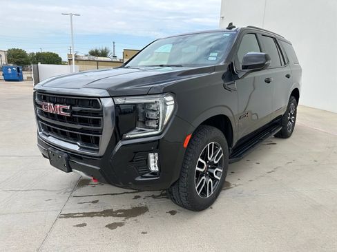 Used 2024 GMC Yukon AT4 AWD/4WD image 3