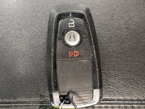 Used 2023 Ford Edge SEL image 32