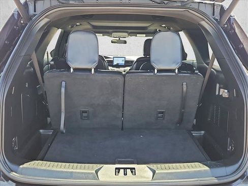 Used 2020 Ford Explorer XLT w/ Equipment Group 202A RWD image 10
