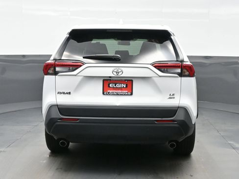 Used 2024 Toyota RAV4 LE image 5