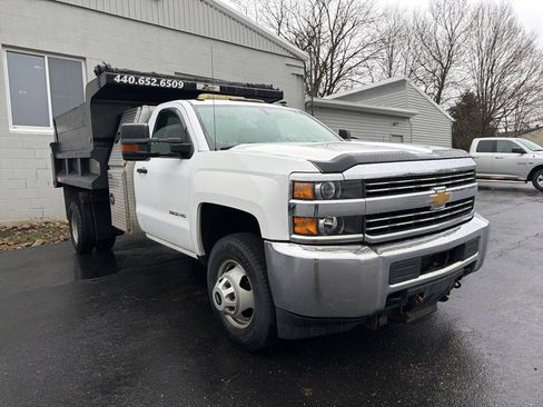 Used 2017 Chevrolet Silverado 3500 W/T w/ WT Convenience Package image 2
