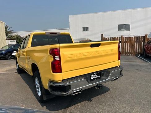 Used 2022 Chevrolet Silverado 1500 LT AWD/4WD image 7