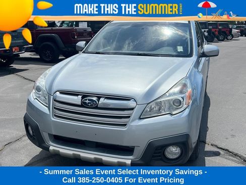 Used 2013 Subaru Outback 2.5i Limited w/ Moonroof Pkg AWD/4WD image 2