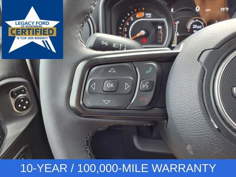 Used 2026 Jeep Wrangler Unlimited Rubicon AWD/4WD image 16